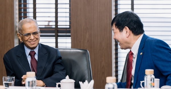 “Bill Gates” của Ấn Độ: “Bên cạnh Ấn Độ, Việt Nam là nước duy nhất ở Châu Á, không phải Singapore hay Malaysia, có thể sản sinh ra các DN phần mềm tỷ USD”