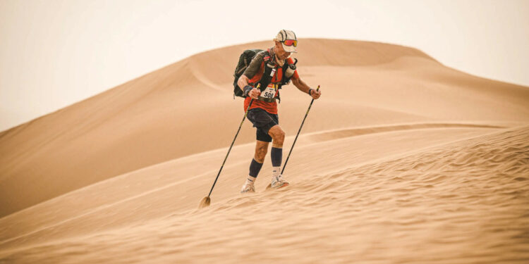 Chinh phục sa mạc Sahara ở tuổi 76