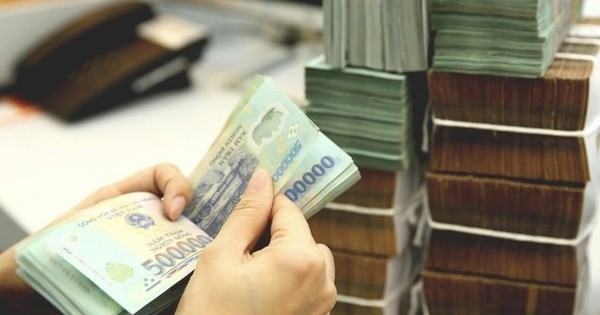 Một ngân hàng tăng mạnh lãi suất tiết kiệm 2 lần liên tiếp