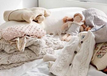 Xếp tủ quần áo đổi mùa là điều ai cũng chán nhưng các bà nội trợ Nhật chỉ làm trong 10 phút