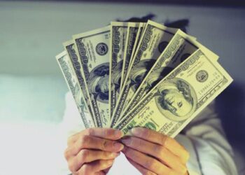 Từ tỷ phú Trung Quốc tới Warren Buffett đều phải trầm trồ thừa nhận: Kiếm tiền không khó, nhưng trước hết phải THÔNG SUỐT