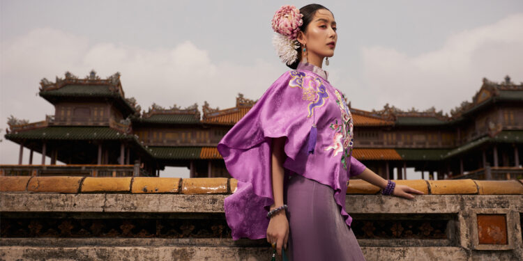 TĂNG: Từng tấc vải, họa tiết kể chuyện về di sản văn hoá Việt