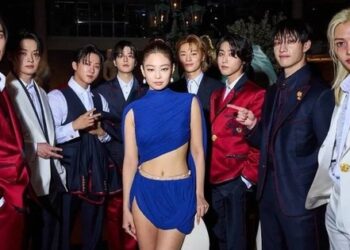 Met Gala bị mỉa mai là lễ hội bó chân