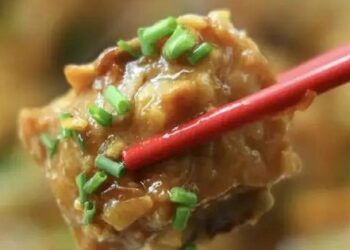 Trời nóng nấu sườn heo hãy thêm 1 miếng này vào: Thơm và rất ngon, dù làm 3 cân ăn vẫn thấy thòm thèm