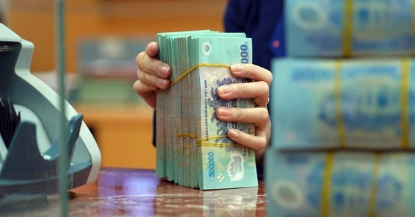 Ngay đầu tháng mới, 7 ngân hàng tăng lãi suất tiết kiệm, có cả hai nhà băng tư nhân lớn hàng đầu hệ thống