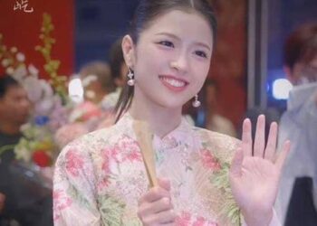 Suni Hạ Linh diện áo dài xinh ngất tại Đạp Gió 2024, hóa ra cũng tích cực lăng xê cho local brand Việt