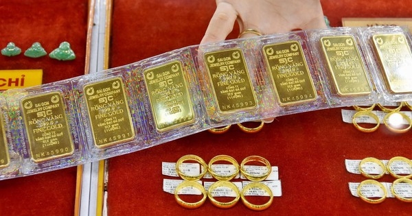 Giá vàng SJC tăng sốc lên 92 triệu đồng/lượng, vàng nhẫn trơn cũng tăng dựng đứng