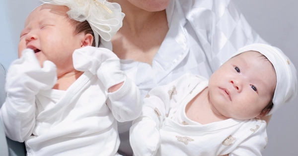 Sam loay hoay không biết chăm bé thế nào, mở mắt ra là những công việc không tên: Cho bú, vắt sữa, thay tã…