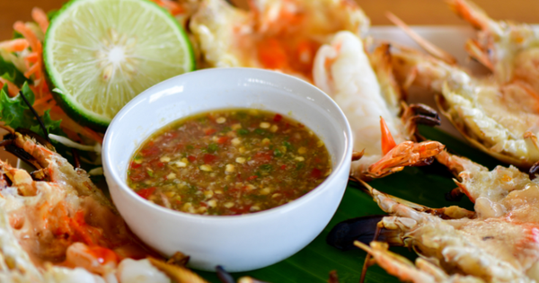 4 công thức nước chấm hải sản với rau mùi cực kỳ dễ làm, người vụng đến mấy cũng trổ tài được