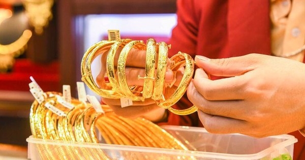 Giá vàng hôm nay 13/5: Tiếp tục đi lên