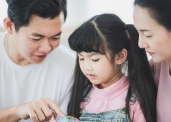 5 ý tưởng đột phá dạy con biết vâng lời
