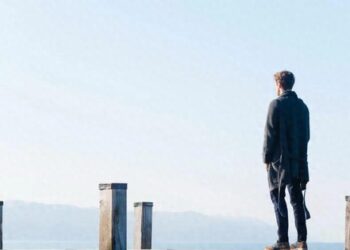 Sống đến 40 tuổi tôi mới biết: Hoá ra GIÀU CÓ là 1 thói quen, lười biếng thì đừng ‘than nghèo kể khổ’ mãi!
