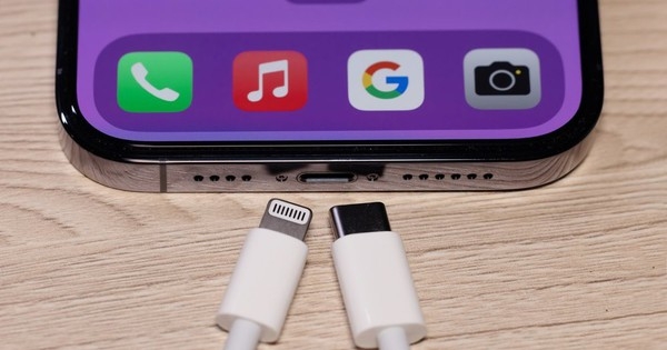 Xôn xao thông tin iPhone 15 bị hỏng do cắm cáp sạc của điện thoại Android: Sự thật là gì?