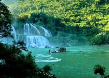 Không phải Cúc Phương, đây mới là vườn quốc gia view “triệu đô” cách không xa Hà Nội: Mỹ cảnh nguyên sơ, không khí mát như tủ kem, giá vào cửa rẻ bèo