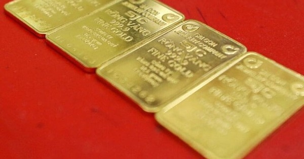Giá vàng hôm nay 16/5: Lại tăng ‘bốc đầu’ hơn 30 USD/ounce