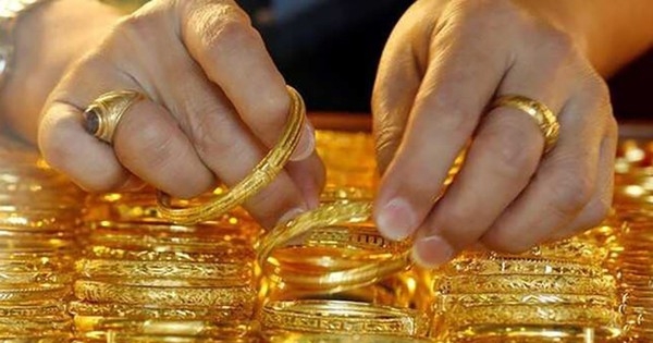 Giá vàng SJC, giá vàng nhẫn quay đầu giảm sáng 17/5