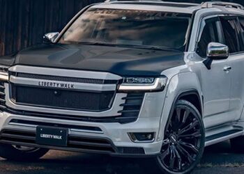 Ai chê Toyota Land Cruiser già thì hãy xem bản độ Liberty Walk này: Giá quy đổi gần 900 triệu đồng, ngoại hình to, hầm hố, nhiều carbon