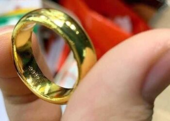 Giá vàng nhẫn trơn tăng dựng đứng sáng 18/5