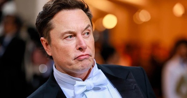 Tỷ phú với “bộ óc điên rồ” Elon Musk thẳng thắn: Người giàu vẫn mãi giàu còn người nghèo thì chật vật vì quên 1 THỨ sẽ giúp thay đổi số phận