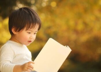 Những đứa trẻ đến “báo ân” thường có 4 đặc điểm này, cha mẹ xem con mình trúng mấy điều
