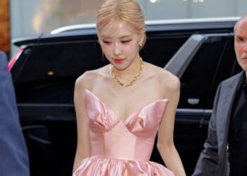 Đụng hàng với Rosé, Triệu Lộ Tư vẫn bị chê dù có 1 ưu điểm để “cứu vớt”