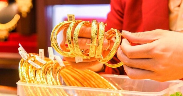 Giá vàng hôm nay 20/5: Dự báo leo lên mức cao nhất mọi thời đại
