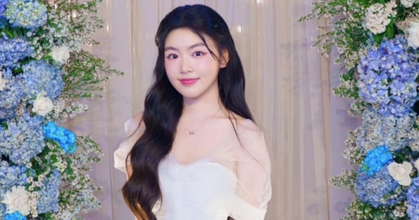 Những món đồ hàng hiệu của con gái MC Quyền Linh