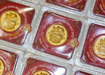 Giá vàng hôm nay 22/5: Chịu áp lực chốt lời, vàng tiếp tục đi xuống