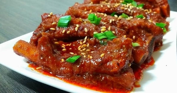 Công thức nấu sườn xào chua ngọt đậm đà đưa cơm, chồng con mê tít