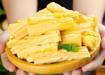 Nhớ quy tắc “3 có, 3 không” khi mua váng đậu, ham rẻ chỉ rước bệnh vào người