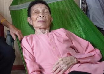 Cụ bà ở Hải Dương thọ 123 tuổi, tóc mọc đen nhánh, răng chưa rụng lại chồi lên răng mới