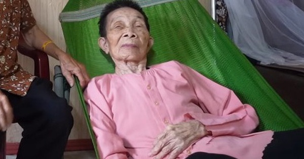 Cụ bà ở Hải Dương thọ 123 tuổi, tóc mọc đen nhánh, răng chưa rụng lại chồi lên răng mới