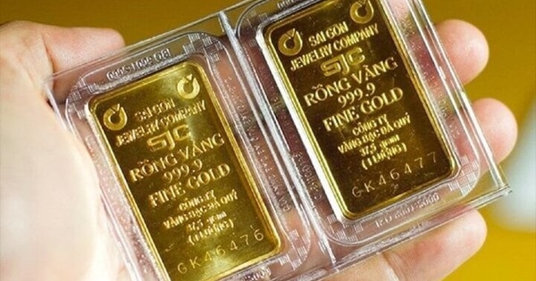 Giá vàng hôm nay 26/5: Vàng thế giới giảm hơn 3%