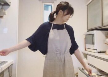 Bà mẹ 40 tuổi cân bằng giữa việc nhà và sự nghiệp bằng cách thức dậy từ 4h sáng