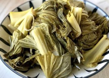 Cách làm dưa muối chua cho ngày Hè