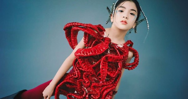 Ella Bùi – mẫu Việt 10 tuổi lên Vogue Trung: Đứng giữa 30 người mẫu quốc tế vẫn tự tin, tương lai muốn trở thành nghệ sĩ toàn năng
