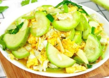 Không phải chiên, đây là 5 cách nấu món trứng ngon hơn thịt: Vừa đơn giản lại giúp bữa cơm thêm dinh dưỡng