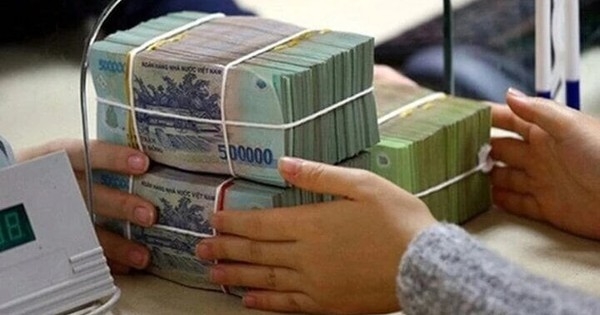 Vì sao nhiều nhân viên ngân hàng không gửi tiết kiệm vào nơi họ làm việc?