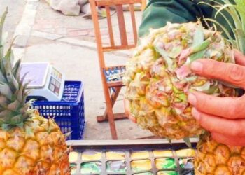 Chọn dứa đừng vội sờ vào, nhìn phần này là chọn được quả ngon ngọt, chín tới: Đơn giản mà chính xác