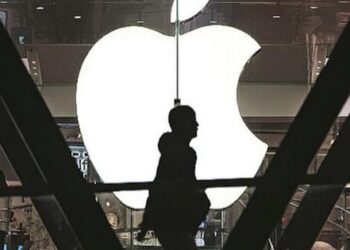 Nhân viên làm việc lâu đời nhất Apple đã tại vị được 48 năm: Được tuyển dụng từ năm 14 tuổi, là thành viên thứ 8 của nhà táo khuyết, từng bị cảnh báo ‘đừng nên chơi với Steve Jobs’