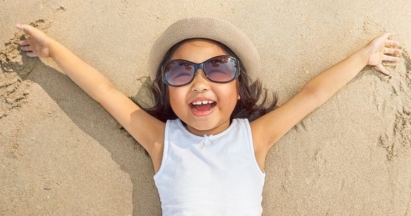 Bí quyết giúp cha mẹ giảm áp lực chăm sóc con cái trong kỳ nghỉ hè