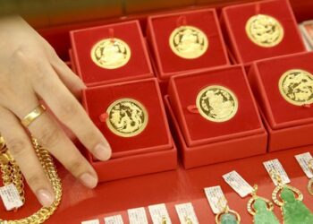 Giá vàng nhẫn trơn giảm mạnh