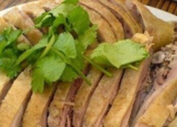 Mẹo luộc thịt ngan mềm, thơm ngon như nhà hàng, quán nhậu