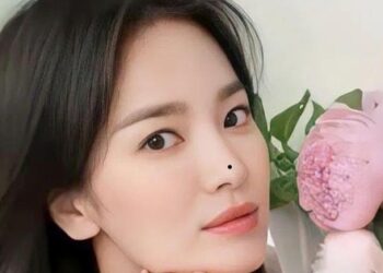 Phụ nữ sở hữu nốt ruồi ở 3 vị trí này cuộc đời thuận lợi, luôn được quý nhân che chở, hưởng phúc tới già