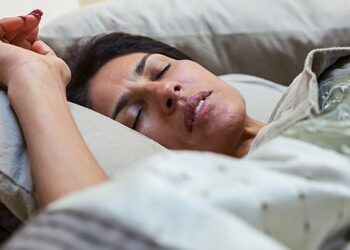 9 cách giúp ngủ ngon thời mãn kinh