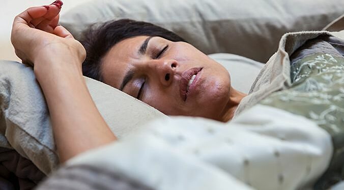 9 cách giúp ngủ ngon thời mãn kinh
