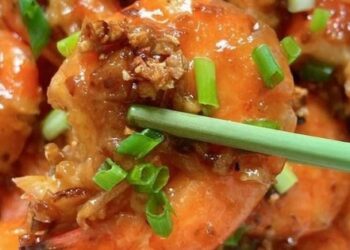 Cách làm món tôm rang tỏi vừa ngon vừa đưa cơm