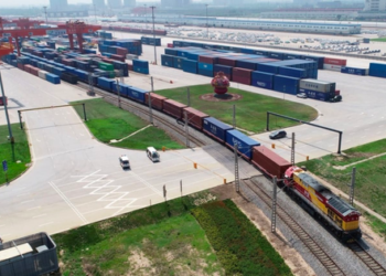 Trung Quốc xây tuyến đường sắt mới: ‘Tốn’ 8 tỷ USD, giúp nối từ đại lục đến châu Âu, ‘ấp ủ’ hơn 30 năm giờ mới thành hiện thực