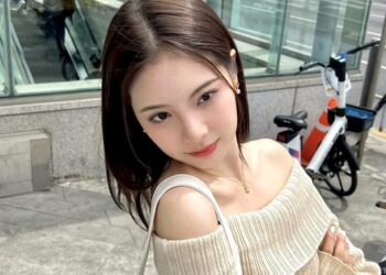 Có nên từ bỏ kem chống nắng khi làn da đang đầy rẫy những khuyết điểm?