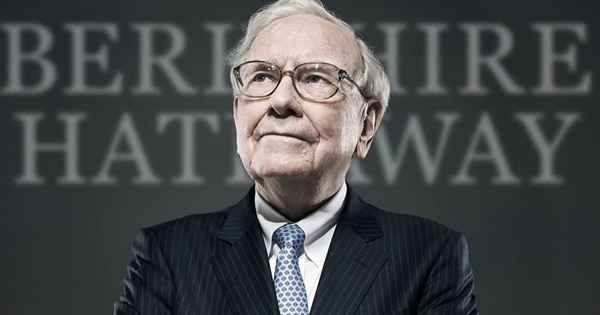 21 tuổi, Warren Buffett bỏ ra 100 Đô la để tham gia lớp học này và cuộc đời ông đã sang trang: “Sự cải thiện nhỏ trong kỹ năng giao tiếp có thể tạo nên khác biệt lớn về khả năng kiếm tiền của bạn”